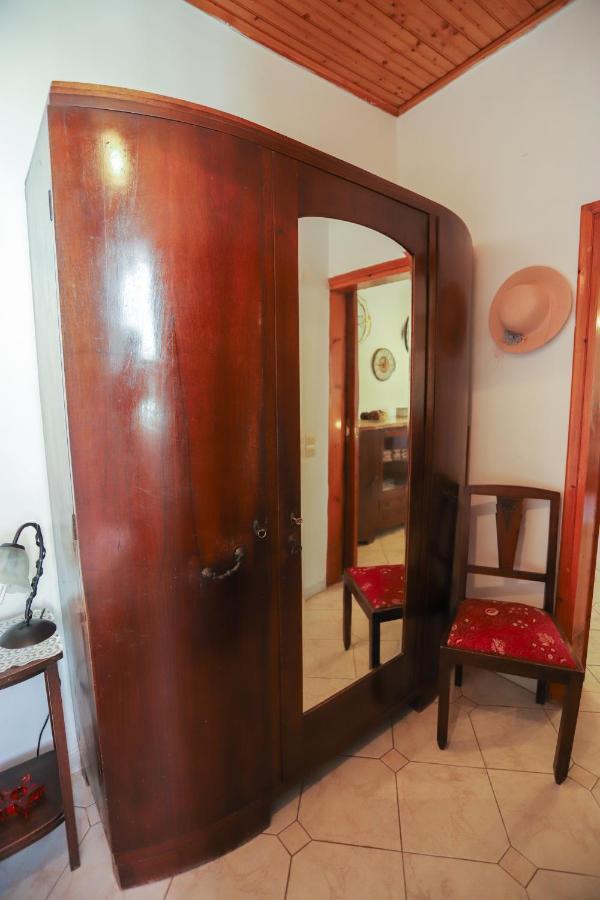 Apartamento Family House At Corfu Town Exterior foto